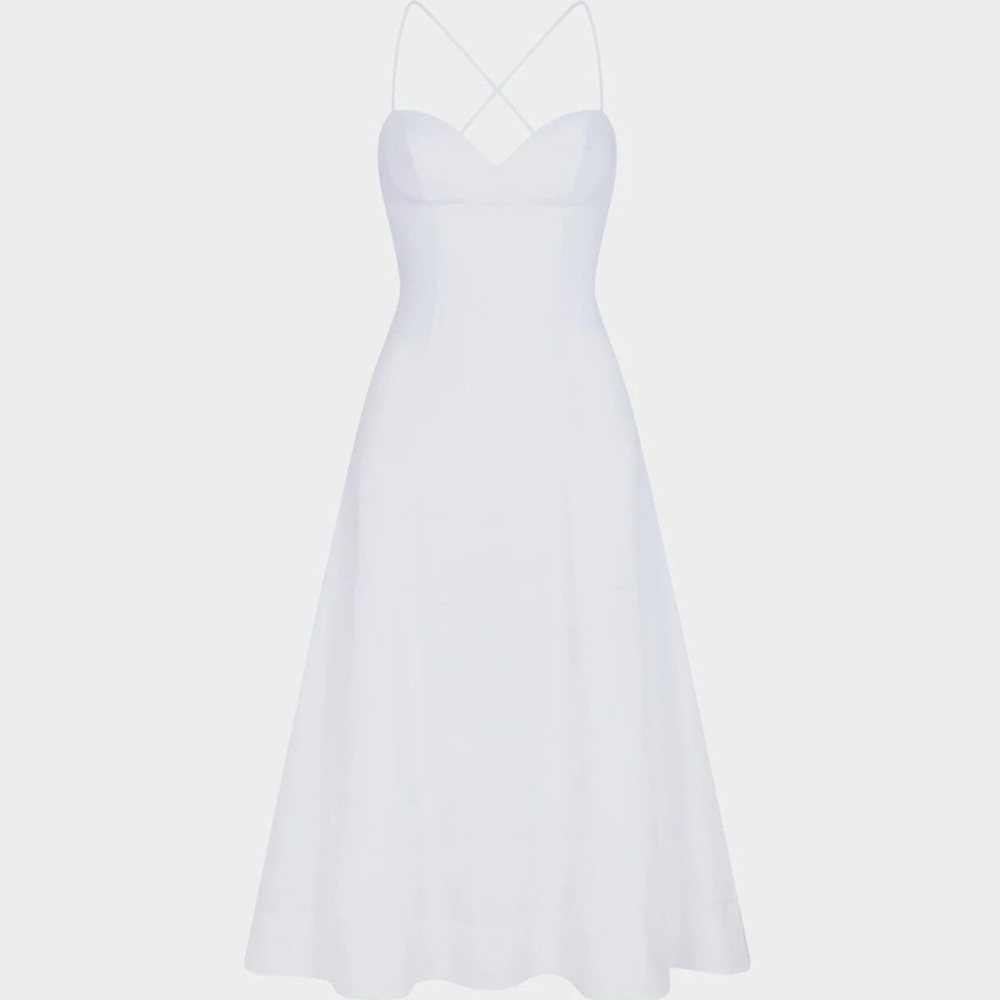 Elegant White Backless Dress